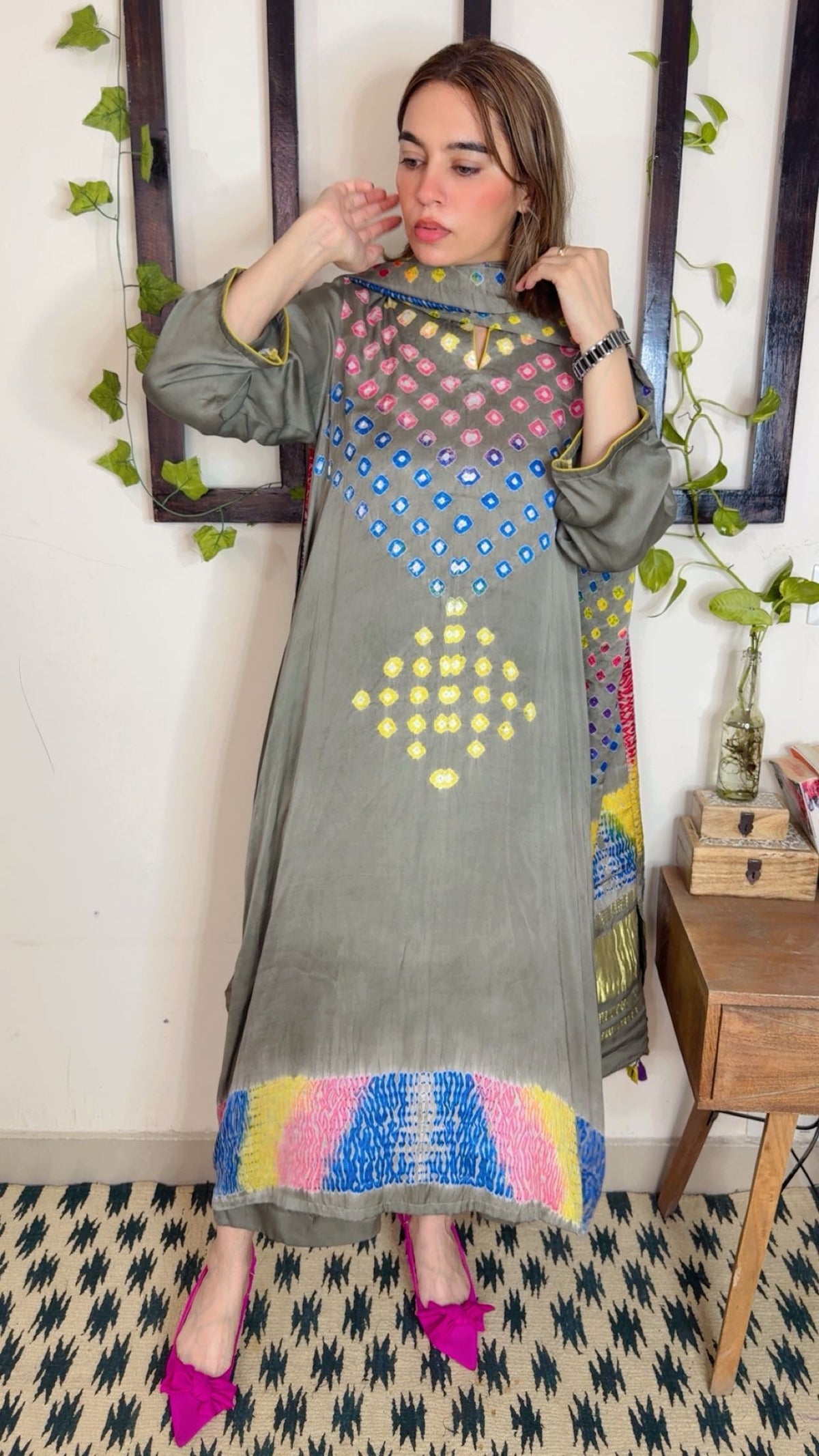 Pure Modal Silk Bandhni & Shibori Stitch Suit
