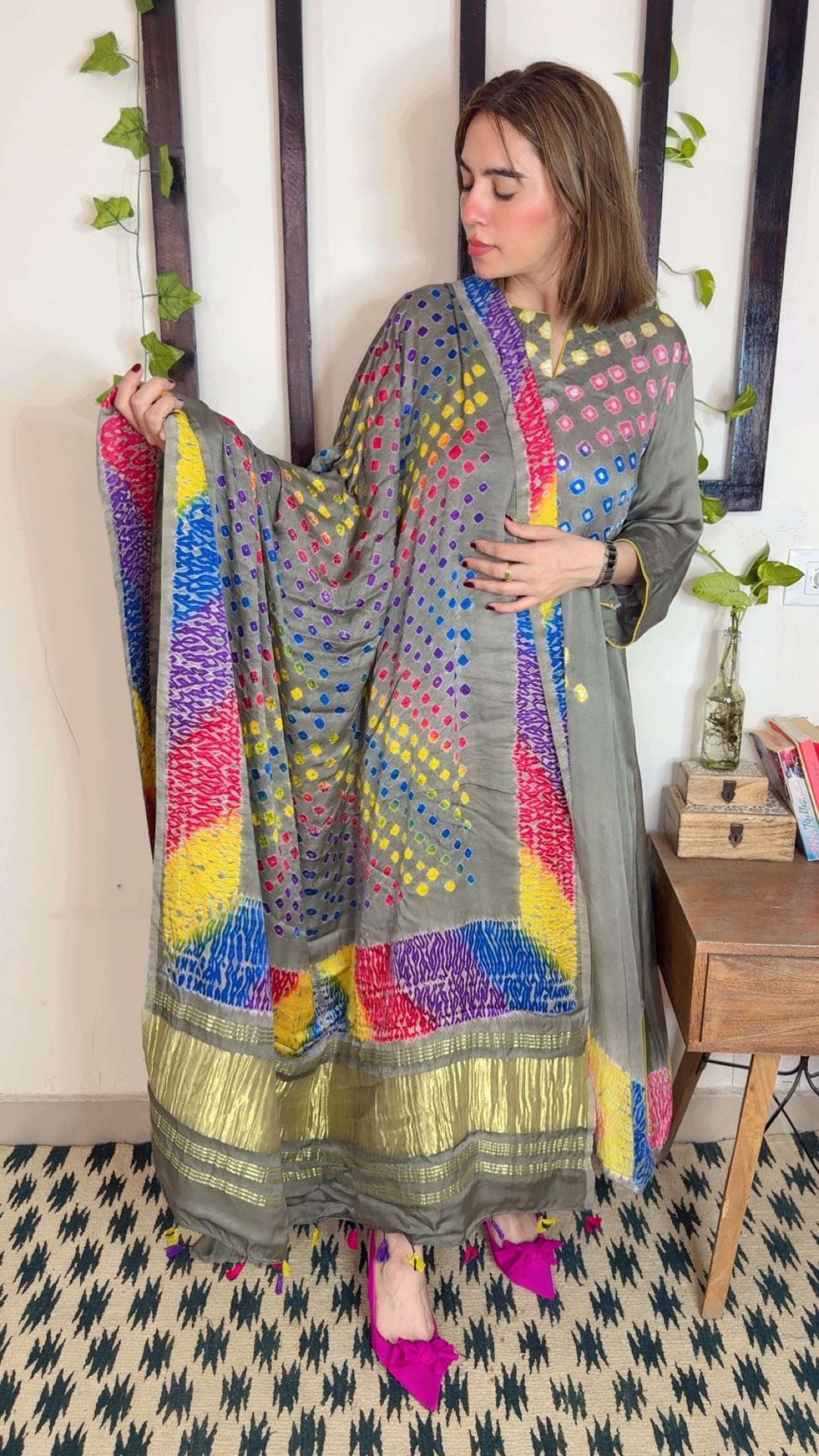 Pure Modal Silk Bandhni & Shibori Stitch Suit