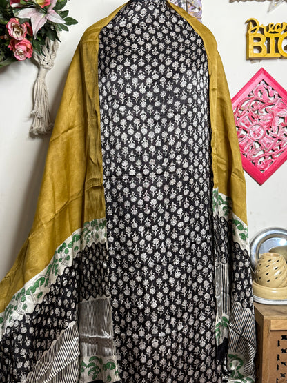 Vanaspati Natural Vegetable Dyed Modal Silk Suit – Exclusive Ajrakh Print