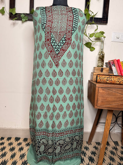 Premium Bagh Crepe Unstitched Kurta ✨