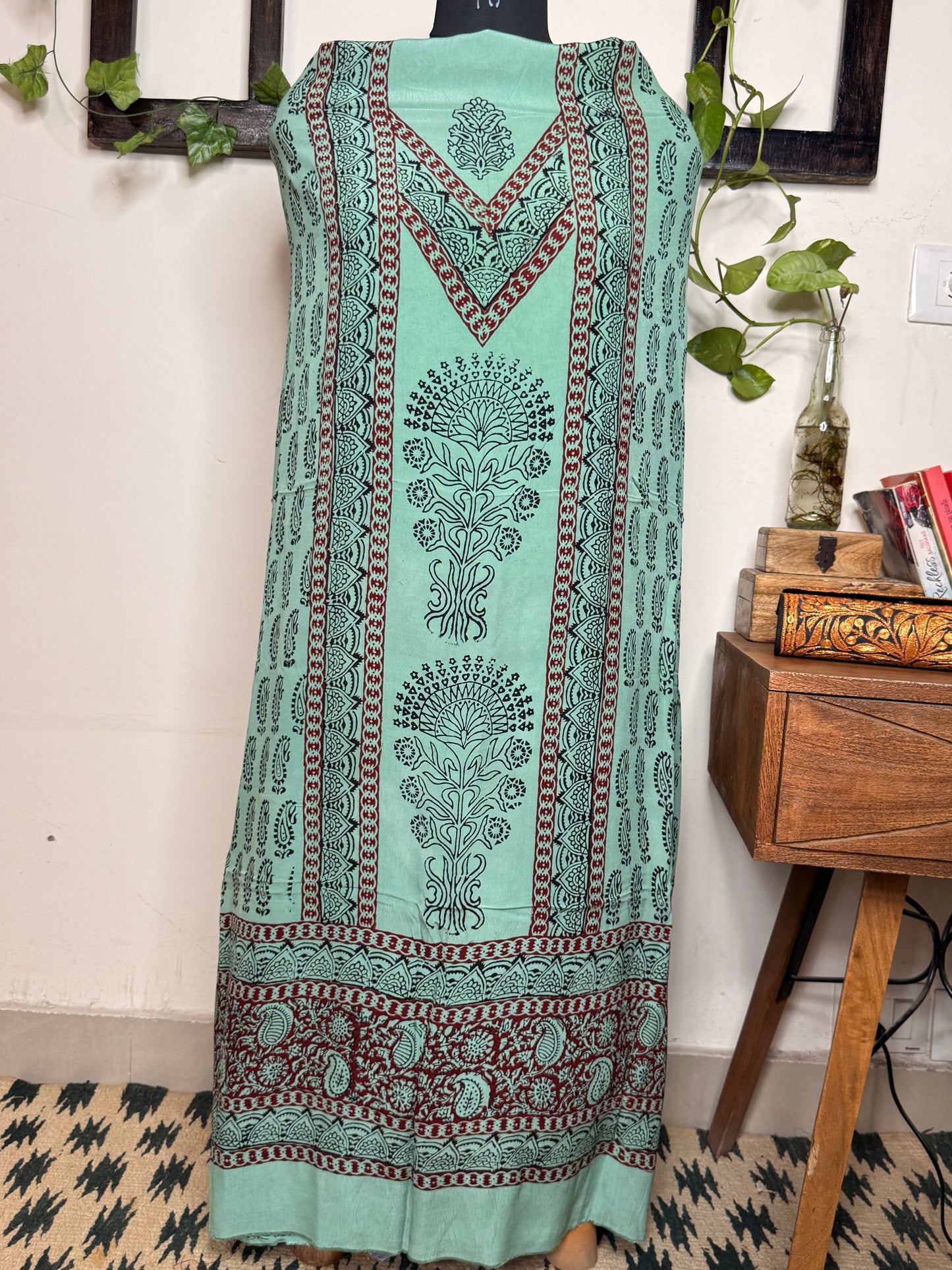 Premium Bagh Crepe Unstitched Kurta ✨