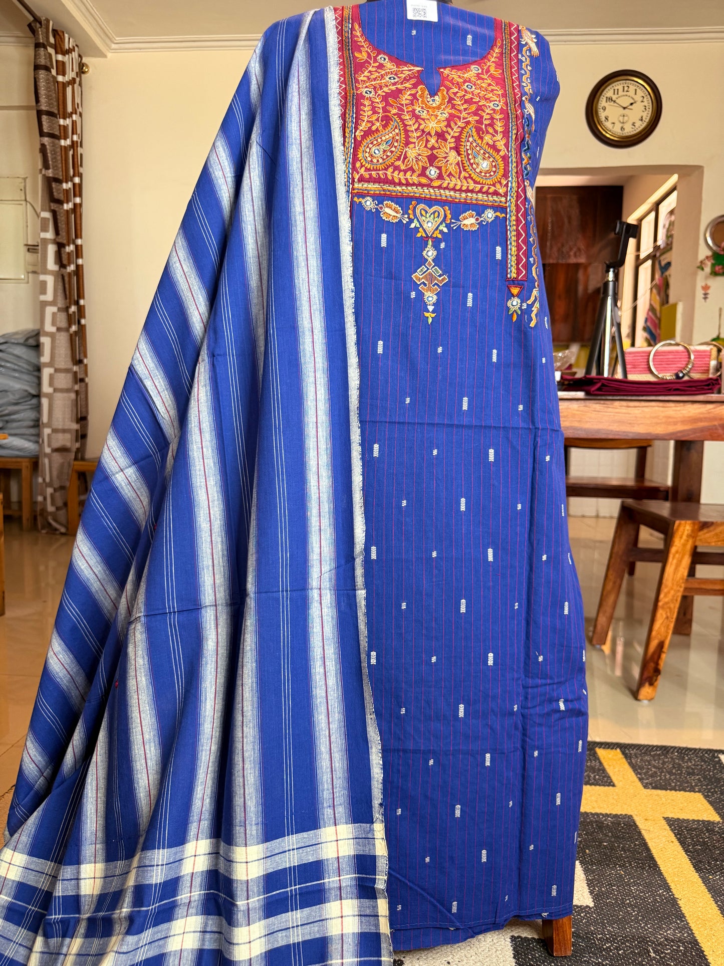 ✦ Handloom Cotton Embroidered Suit Set