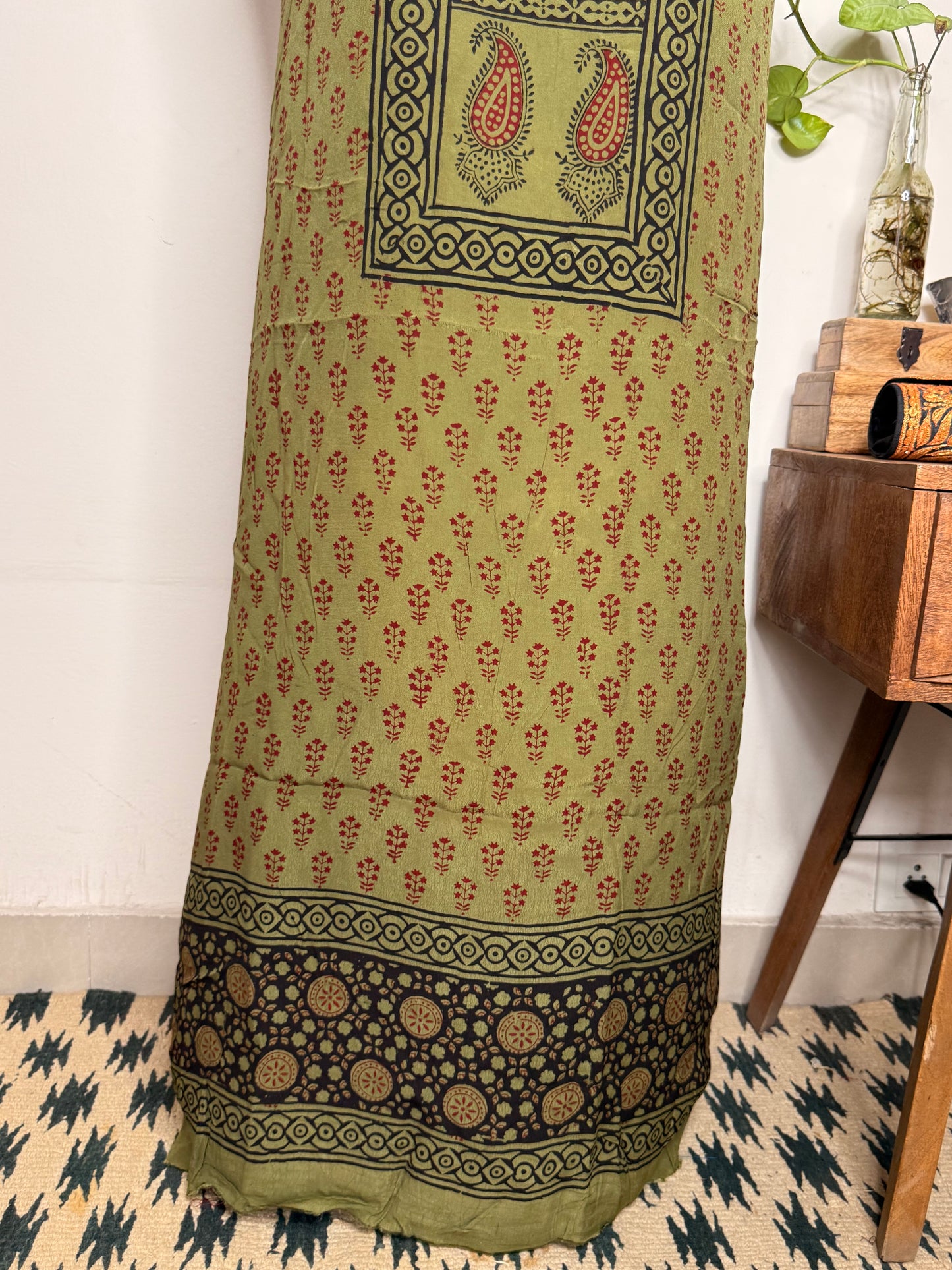 Premium Bagh Crepe Unstitched Kurta ✨
