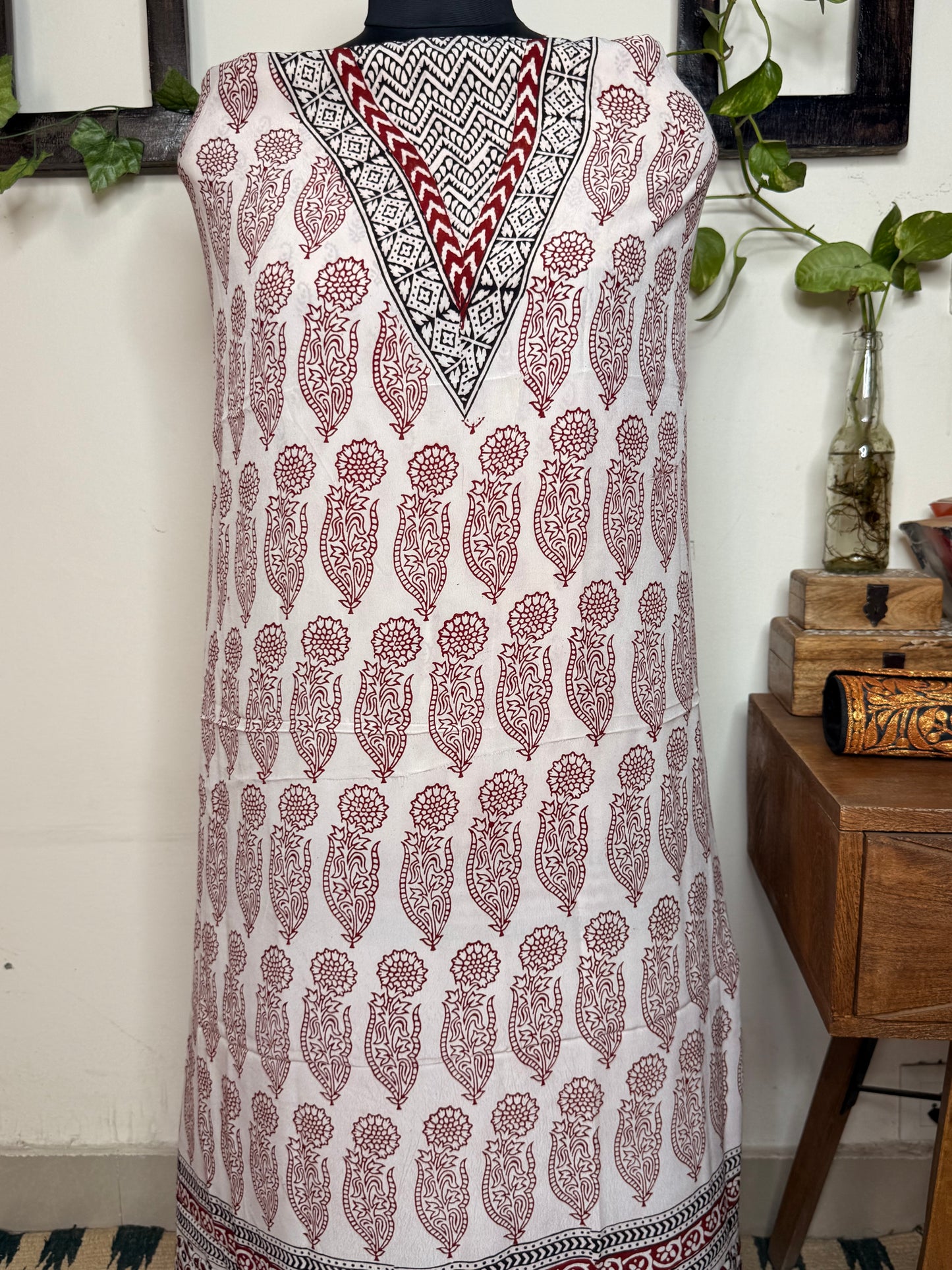 Premium Bagh Crepe Unstitched Kurta ✨