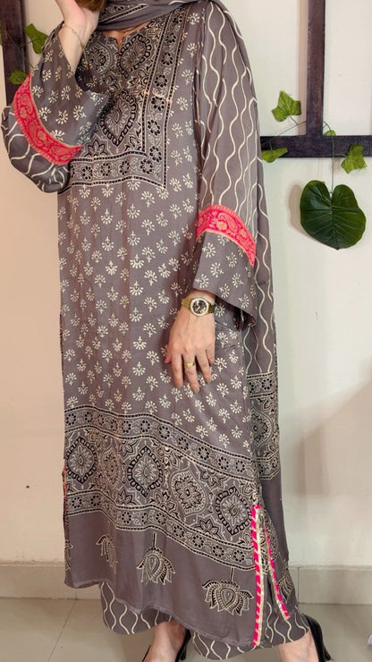 Pure Modal Silk Stitch Suit ✨
