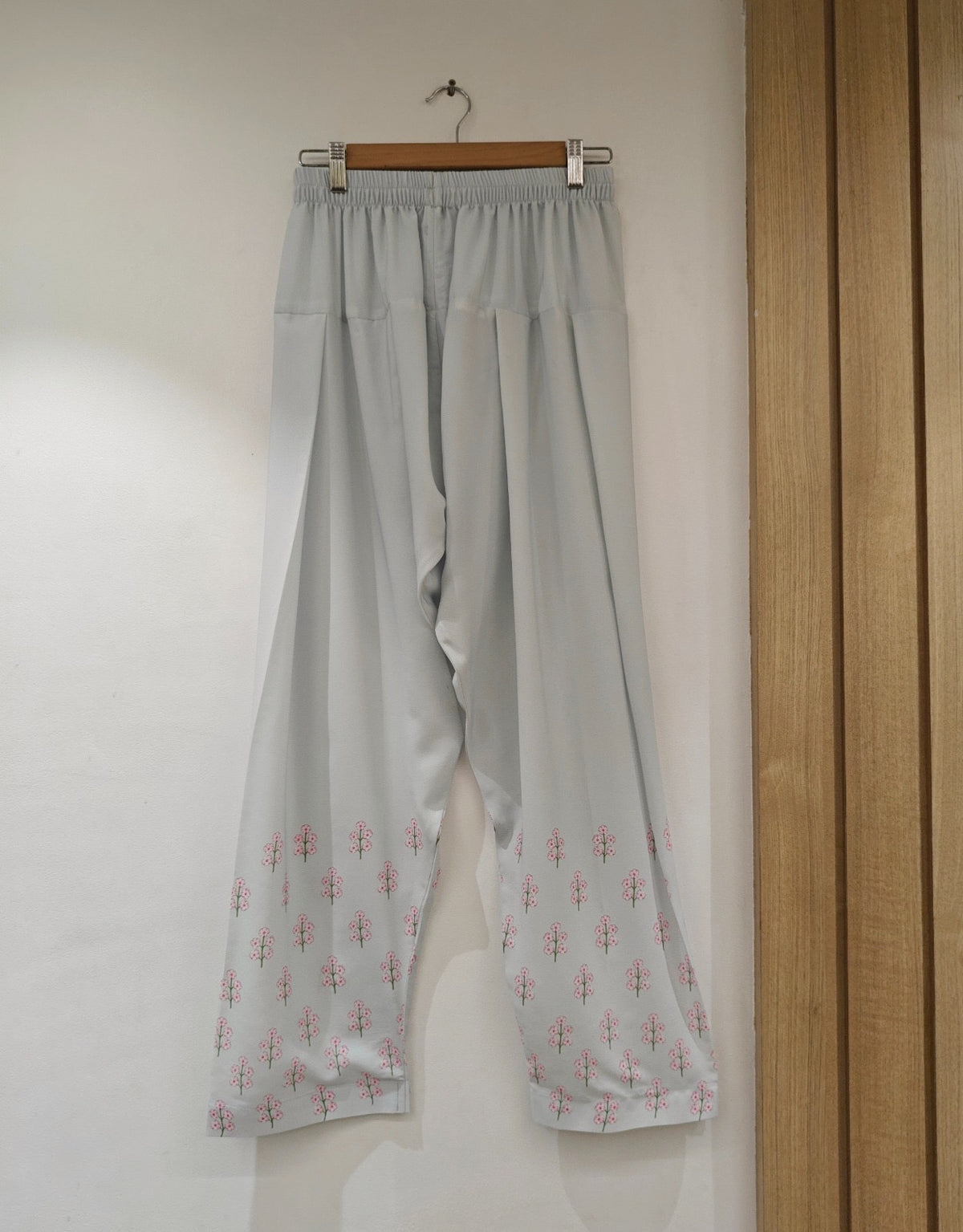Crape stitch suit