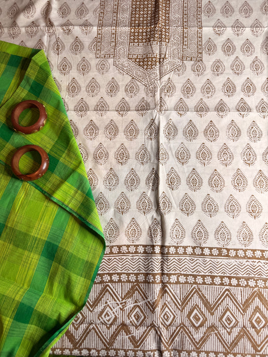 🌿 Ochre Bagh Kurta Set with Handloom Cotton Bottom